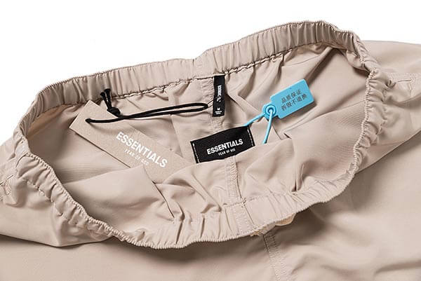 Fear Of God ESSENTIALS 3M Reflective Shorts