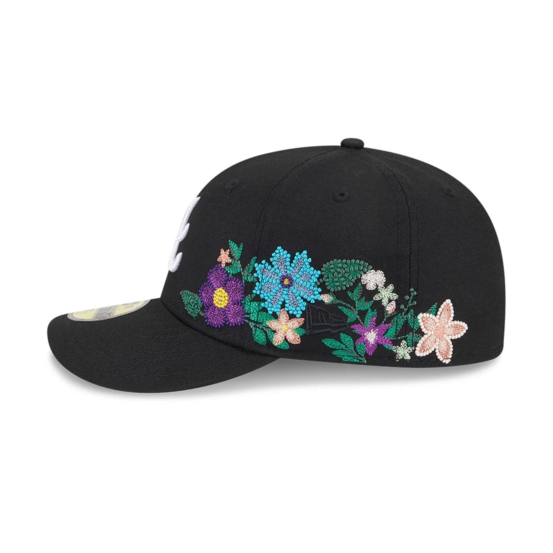 Atlanta Braves MLB Tonal Florals Black 59FIFTY Fitted Cap